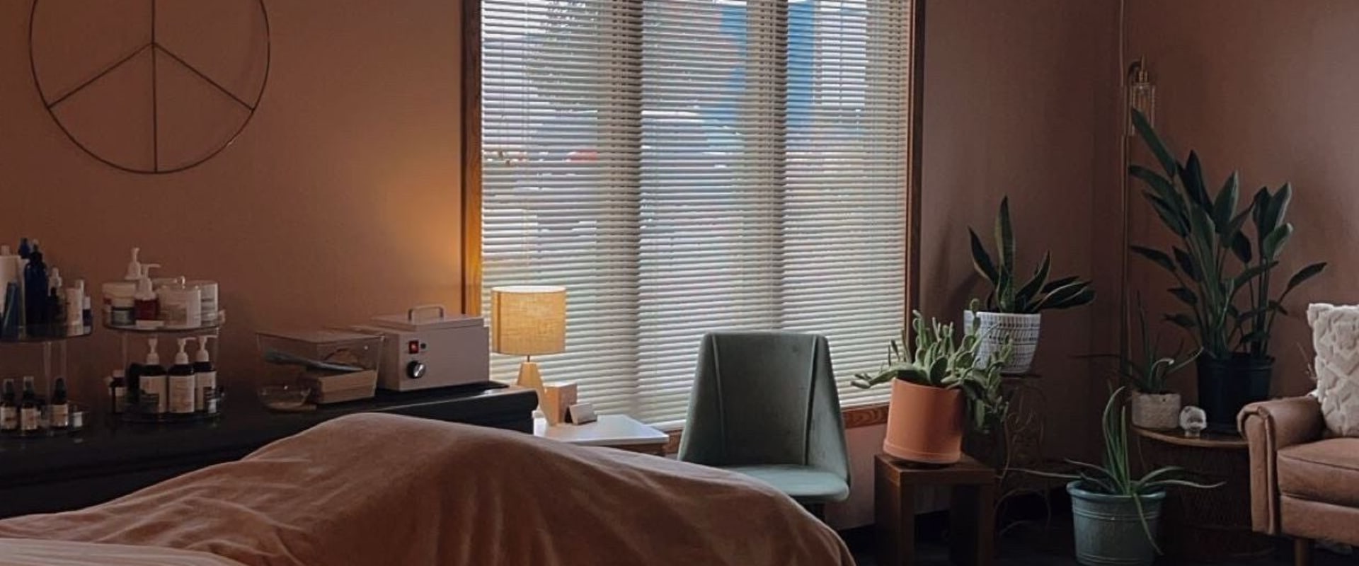 The Best Salons for Waxing Services in Kalamazoo County, Michigan
